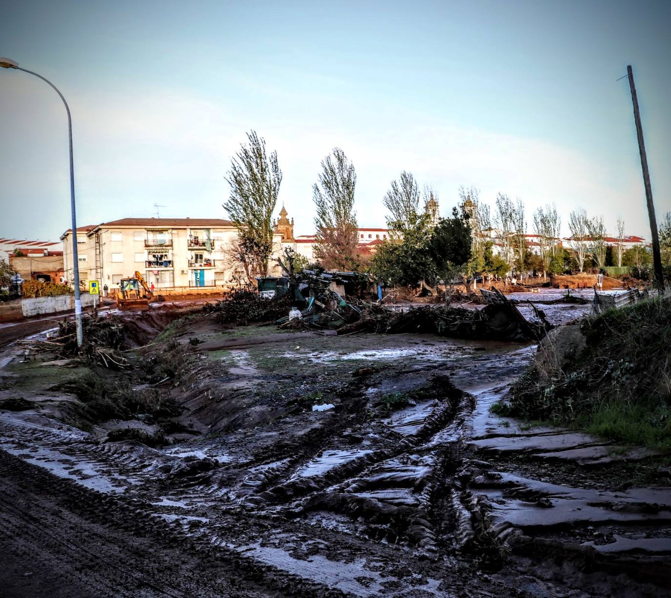 Desborde del arroyo de Valdemedel en Ribera del Fresno