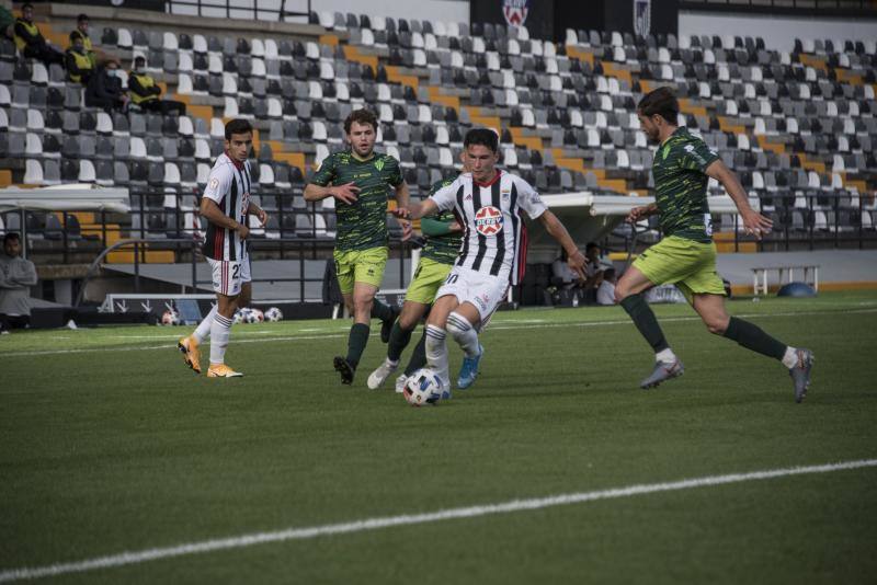 Fotos: El Badajoz presenta todas sus armas