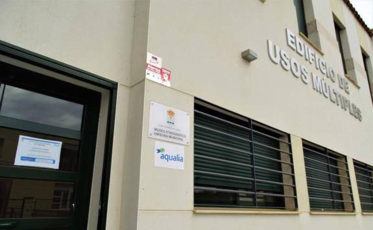 Edificio donde se ubicó provisionalmente la oficina de Aqualia cuando empezó a prestar servicio en 2018