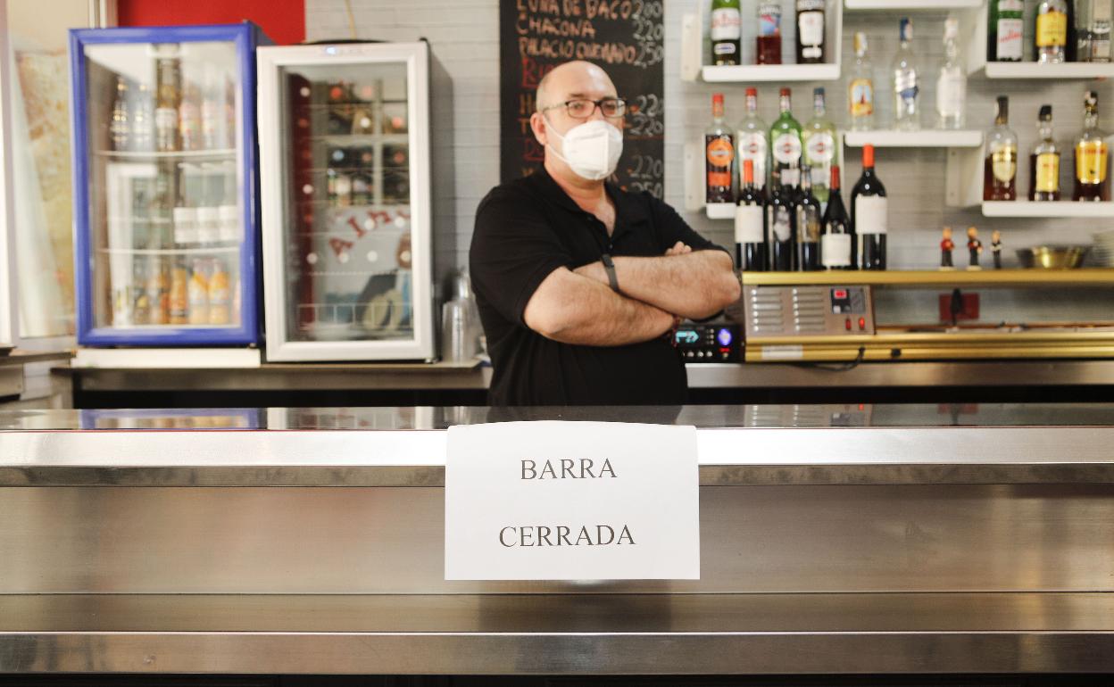 Qué puedes hacer en un bar