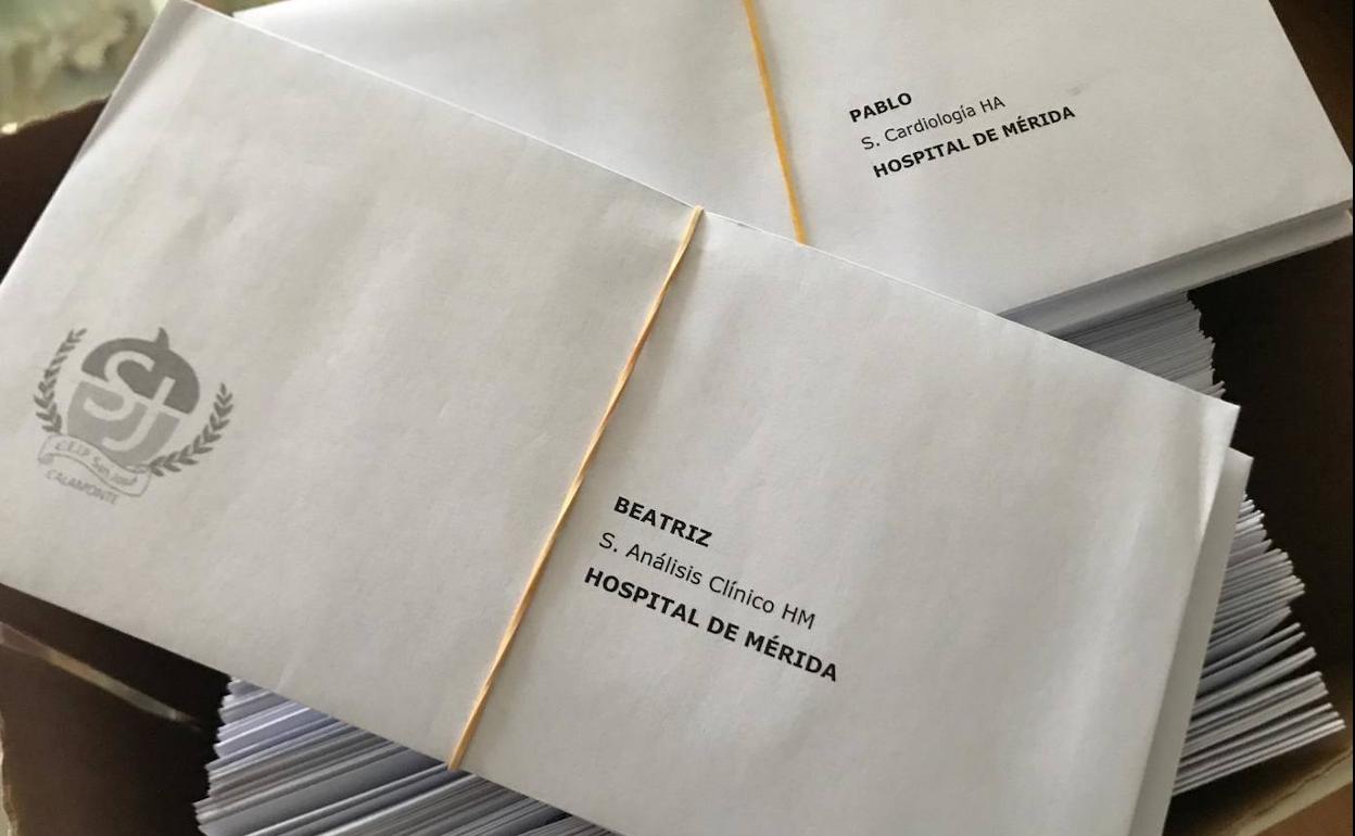 Cada sanitario ha recibido su carta personalizada