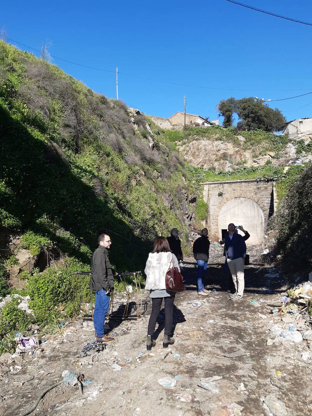 El túnel del ferrocarril a su paso por la barriada de San Lázaro se reabrirá como parte del trayecto de la vía verde que discurrirá entre Béjar y Plasencia, 15 años después de que el Ayuntamiento de la ciudad lo cerrara por motivos de salubridad.