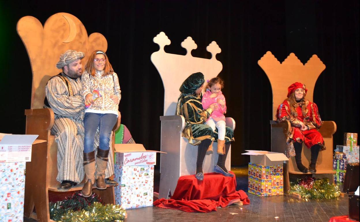 Recogida de cartas para los Reyes Magos de 2014