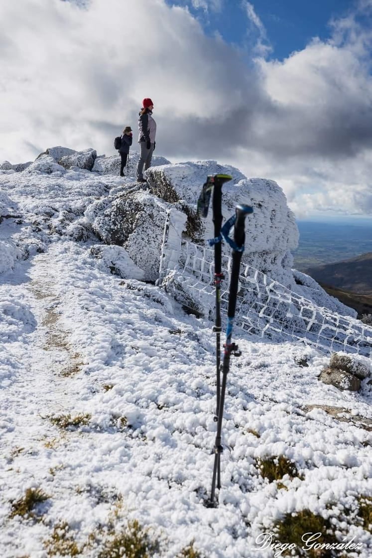 Nieve en la Finca El Dehesón. Charca de la finca al lado De la Fuente Potargo