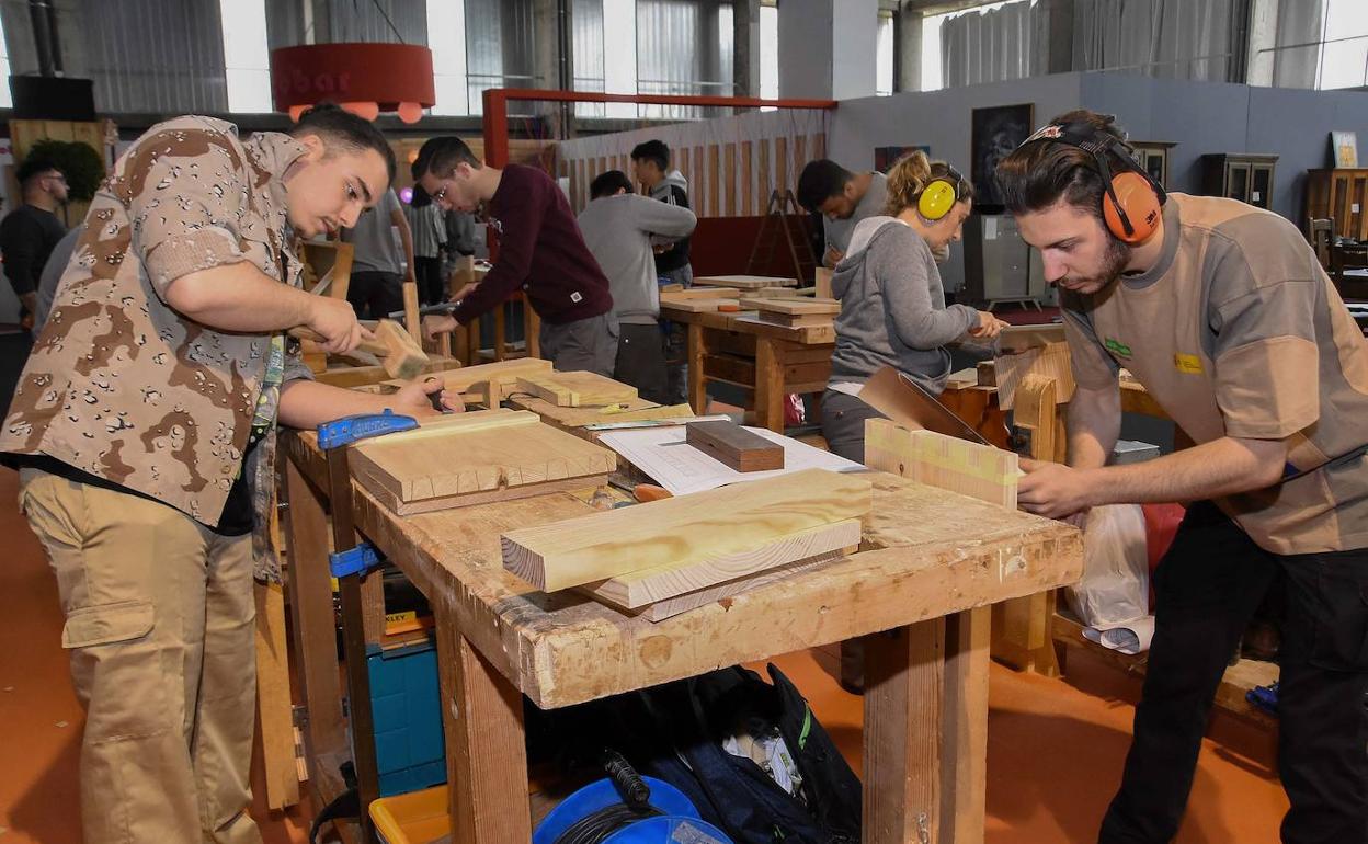 Cáritas de Mérida-Badajoz impartirá seis cursos para favorecer la inserción laboral de personas en dificultades