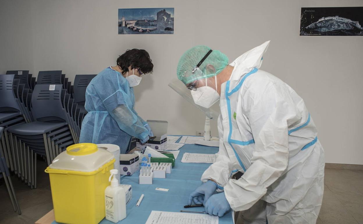 Coronavirus en Extremadura | La región suma 315 en un día en el que sigue bajando la presión hospitalaria