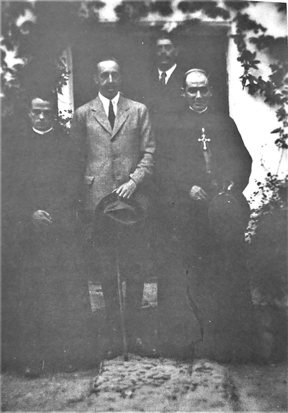 Fotos: Desde la Moto de Papel | El rey que posó desnudo en Extremadura