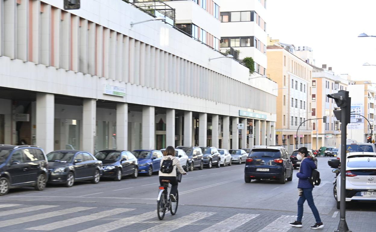 La avenida de Juan Carlos I tendrá un carril para cada sentido, árboles y perderá los desniveles. 