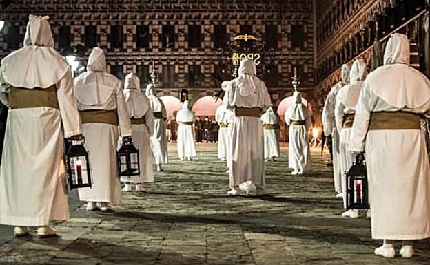 Fotografía realizada por Yaseer Rashad, galardonada con el primer premio en el Concurso de Fotografía de Semana Santa 2019.