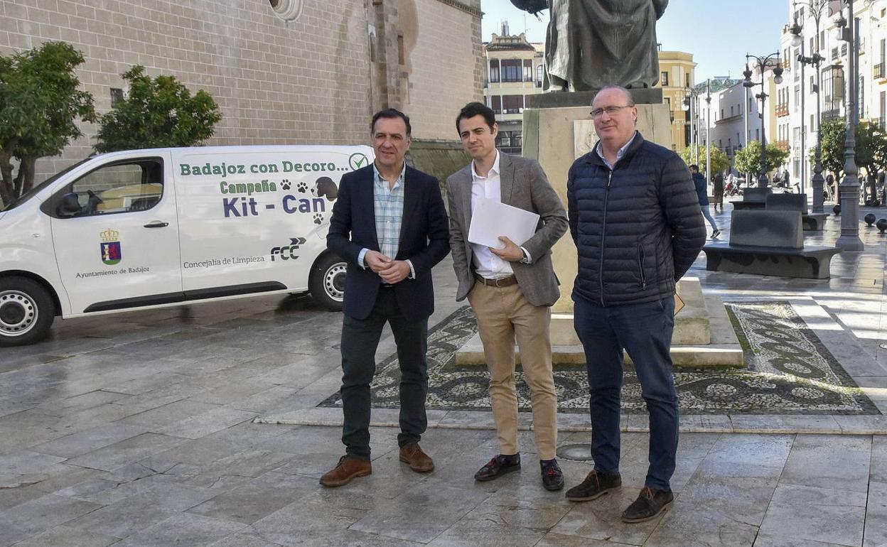 Juan Antonio Morales, Alejandro Vélez y Antonio Pozo en una imagen de archivo.