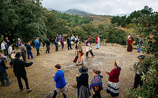 Fiesta de La Chicharrona en la alquería de Mesegal (Las Hurdes) 