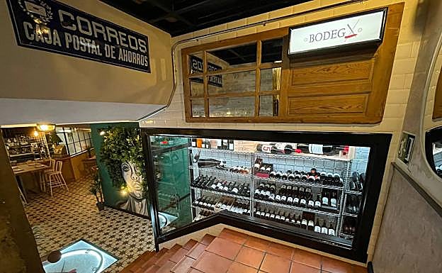 Imagen principal - Versátil abre este jueves sus puertas, tras casi siete meses de reformas