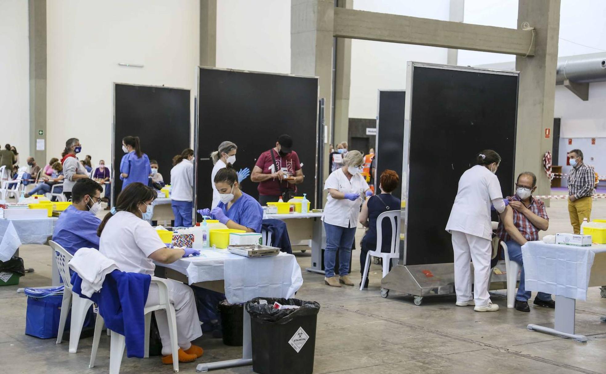 Jornada de vacunación en Ifeme, Mérida. 