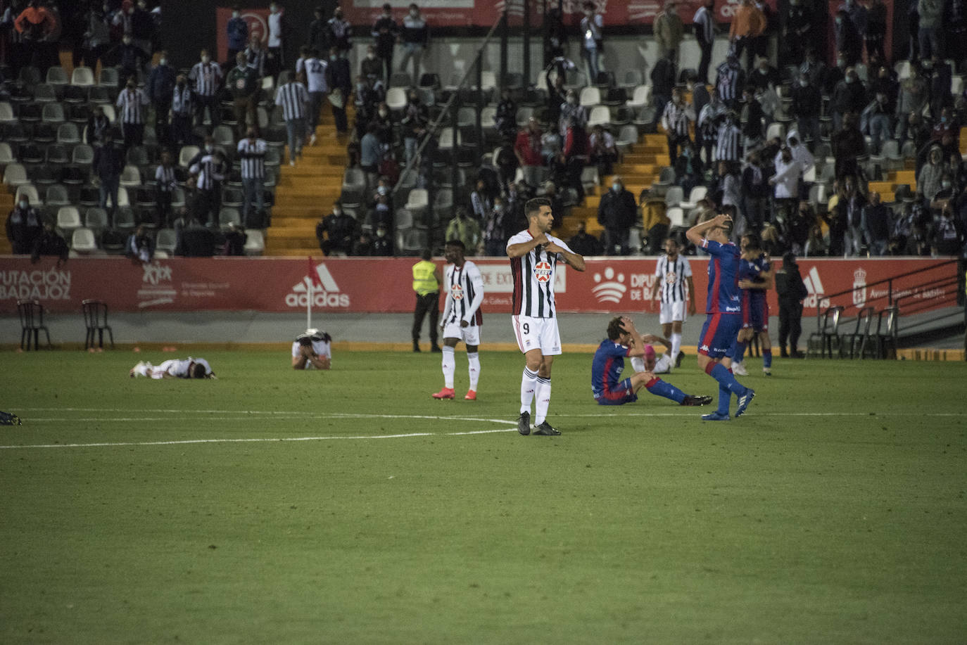 Fotos: Las mejores imágenes del Badajoz - Amorebieta