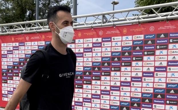 Sergio Busquets, a su llegada a la concentración de España en Las Rozas. 