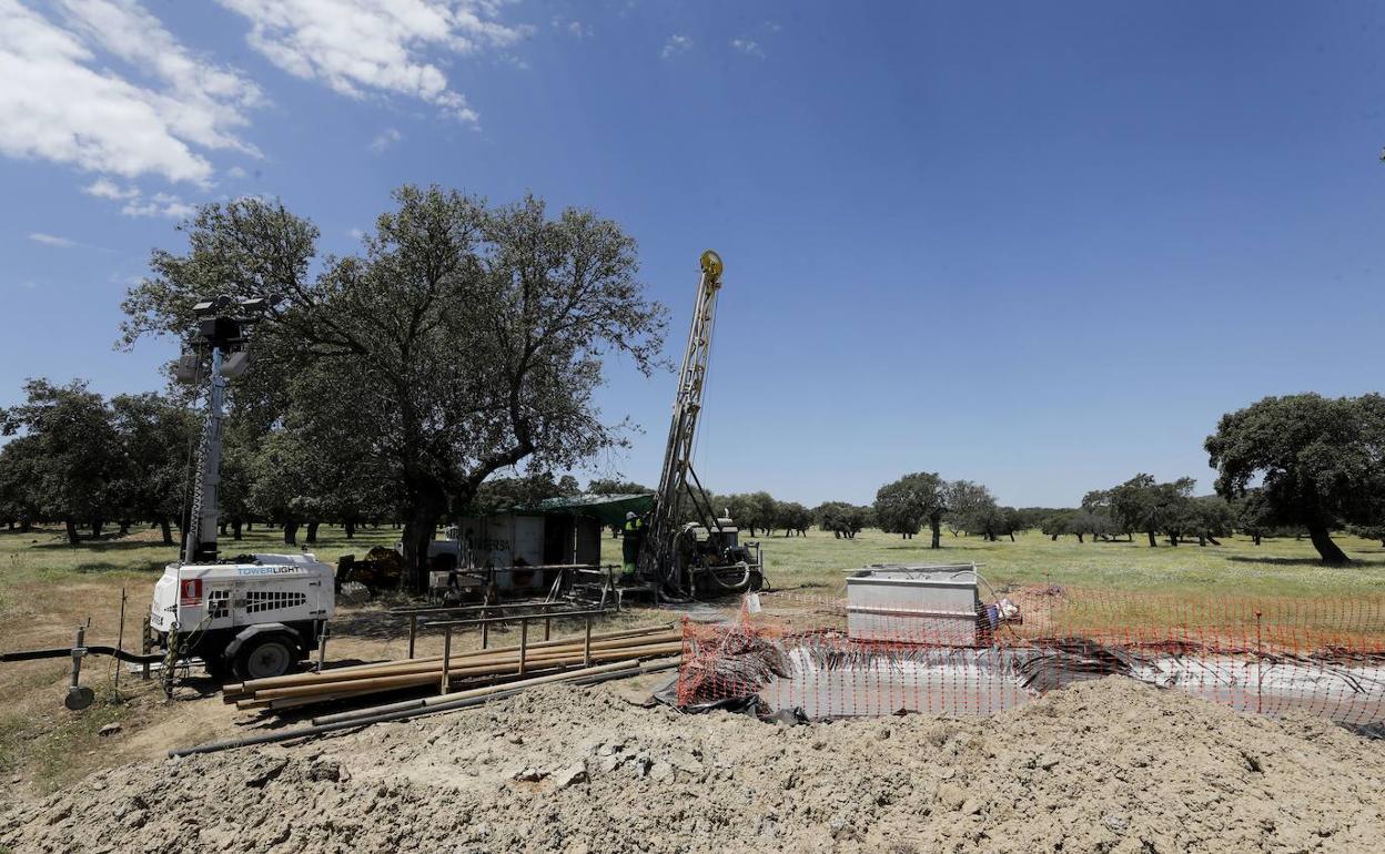 Catas realizadas en el yacimiento de litio de Cañaveral.