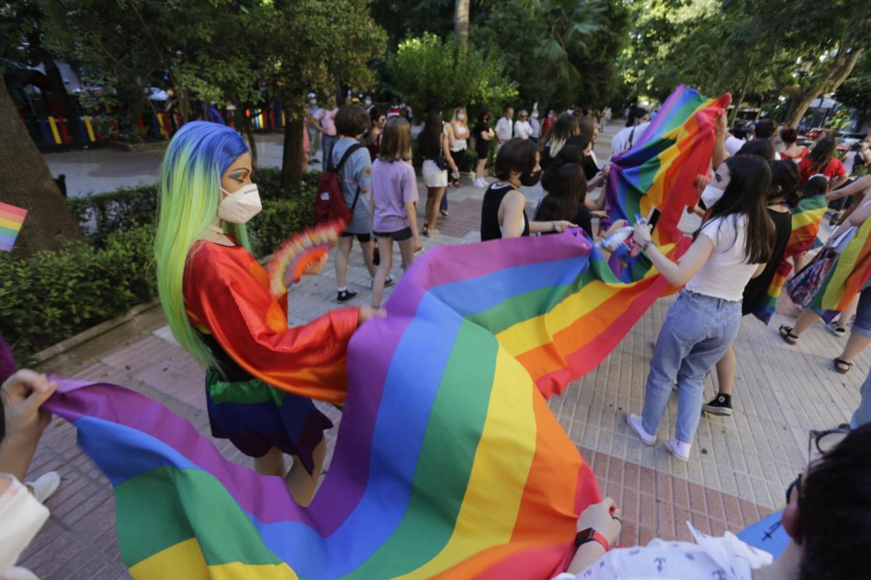 El Orgullo se despide con ritmo y color