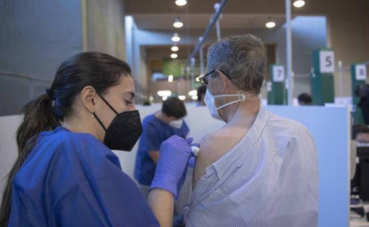 Municipios extremeños que suman casos de covid-19 este domingo