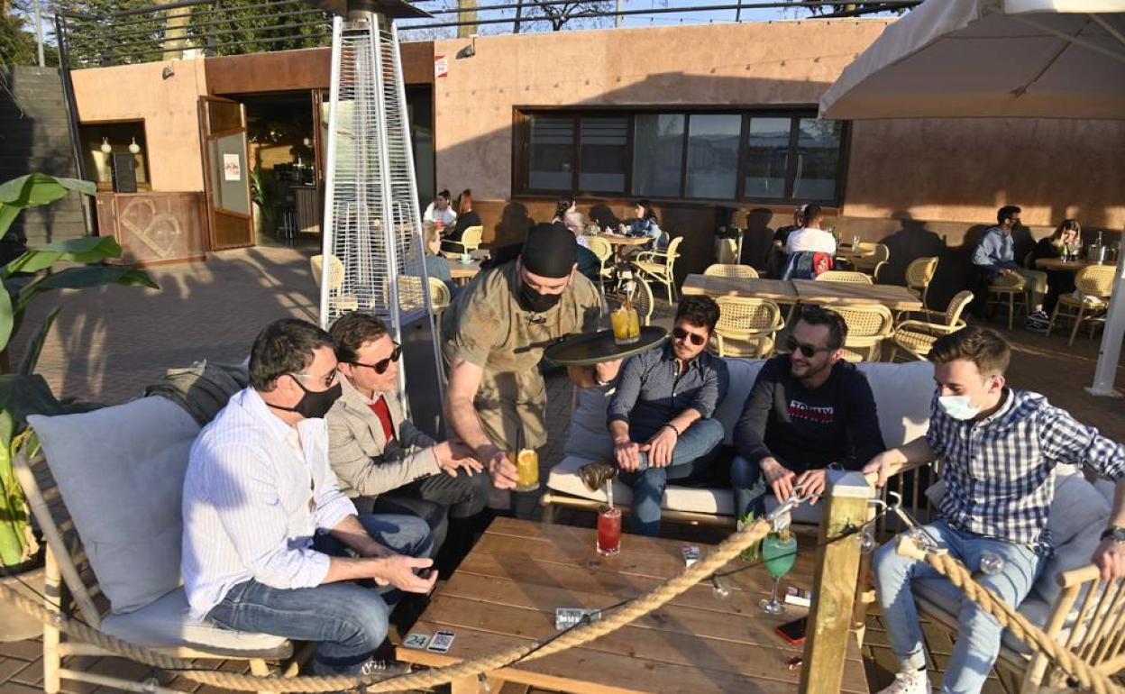 Coronavirus en Extremadura: Incidencia, presión hospitalaria y gravedad de los casos marcarán las posibles restricciones