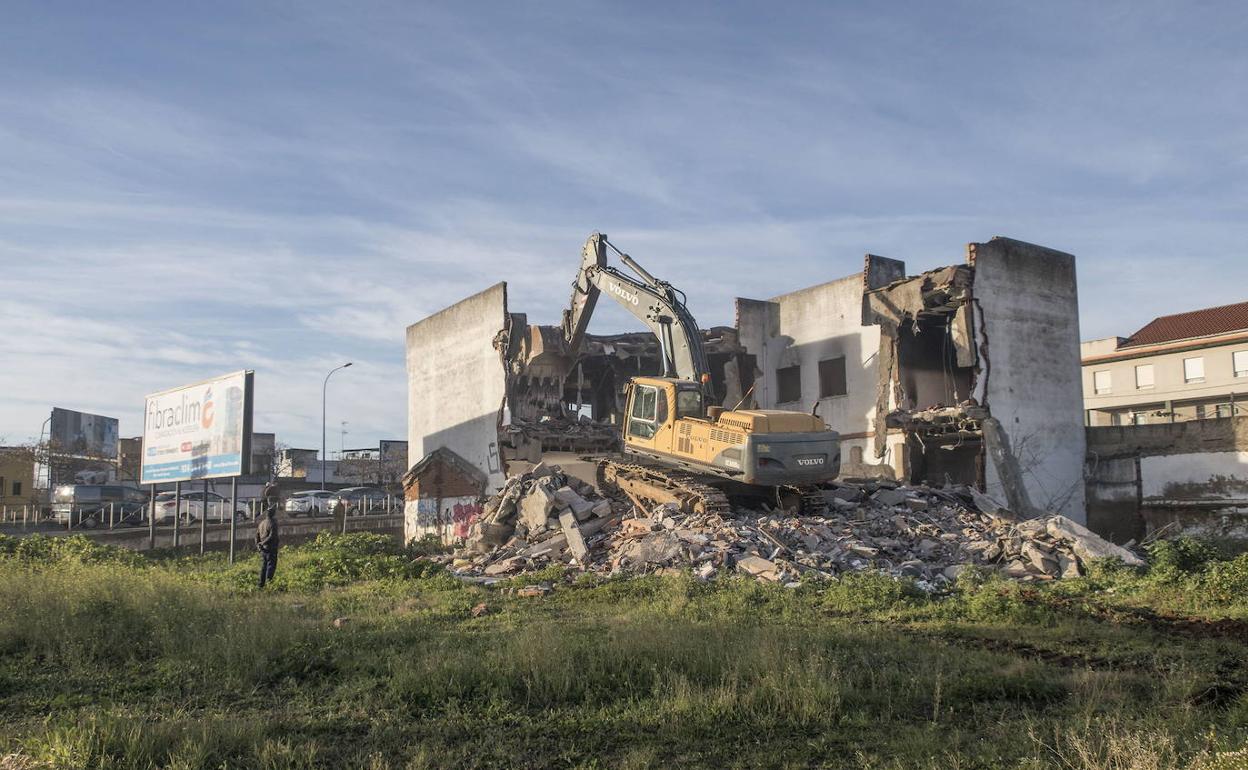 Derribo de una vivienda afectada por la riada en 2019. 