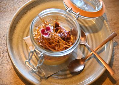 Imagen secundaria 1 - Abre Terrier, el nuevo de los perros más modernos de Badajoz