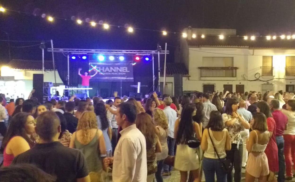 Coronavirus en Extremadura: El 91% de los municipios pueden celebrar verbenas pero sin baile