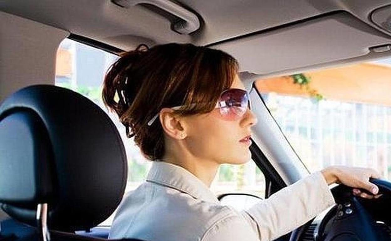 Mujer tenías que ser