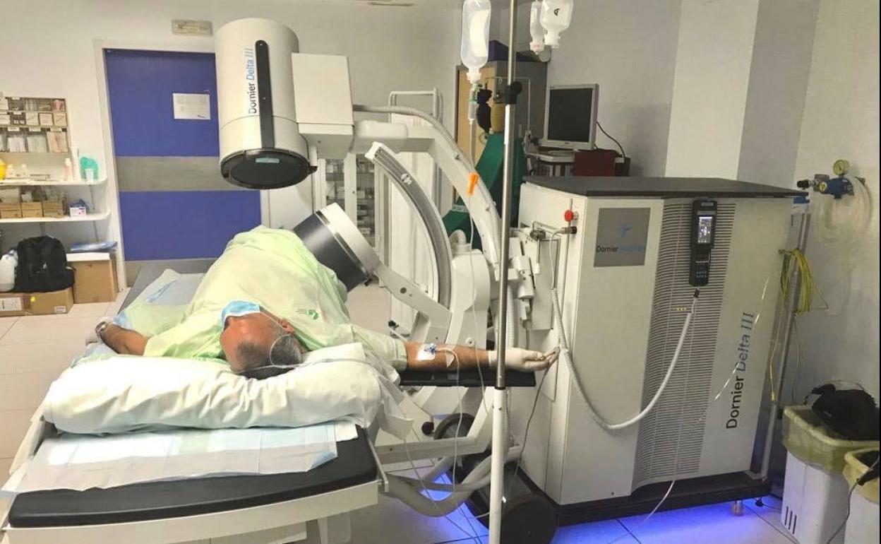 Equipo médico en un centro de salud extremeño.