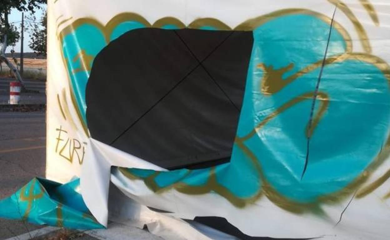 Destrozos causados en l carta del autocovid, en el ferial. 