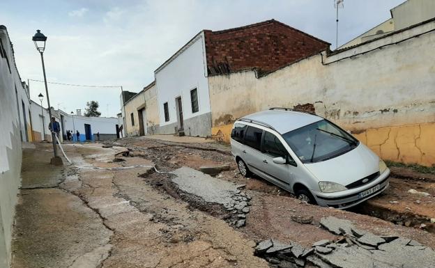 Aspecto que presentaba a media mañana una calle de Los Santos.