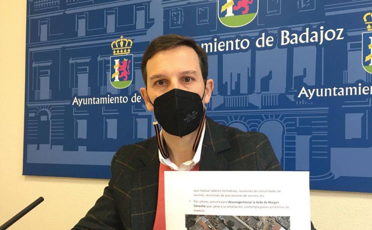 Antonio Cavacasillas, concejal delegado de Mayores de Badajoz. 