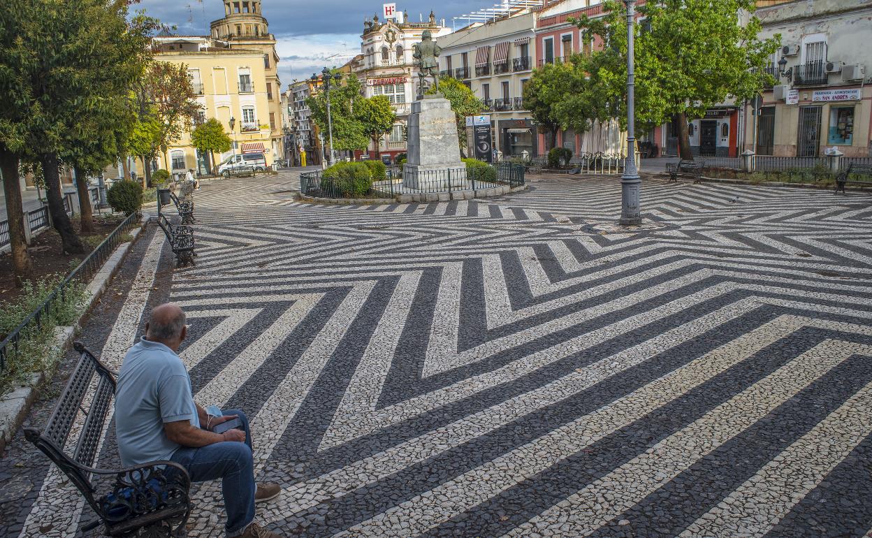El empedrado de la plaza de San Andrés de Badajoz. 
