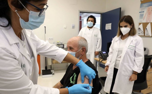 El SES empezará a vacunar de la gripe en la primera semana de noviembre