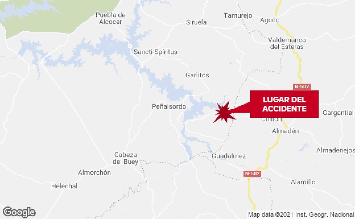 Tres heridos, uno de ellos menor, tras una salida de vía cerca de Peñalsordo