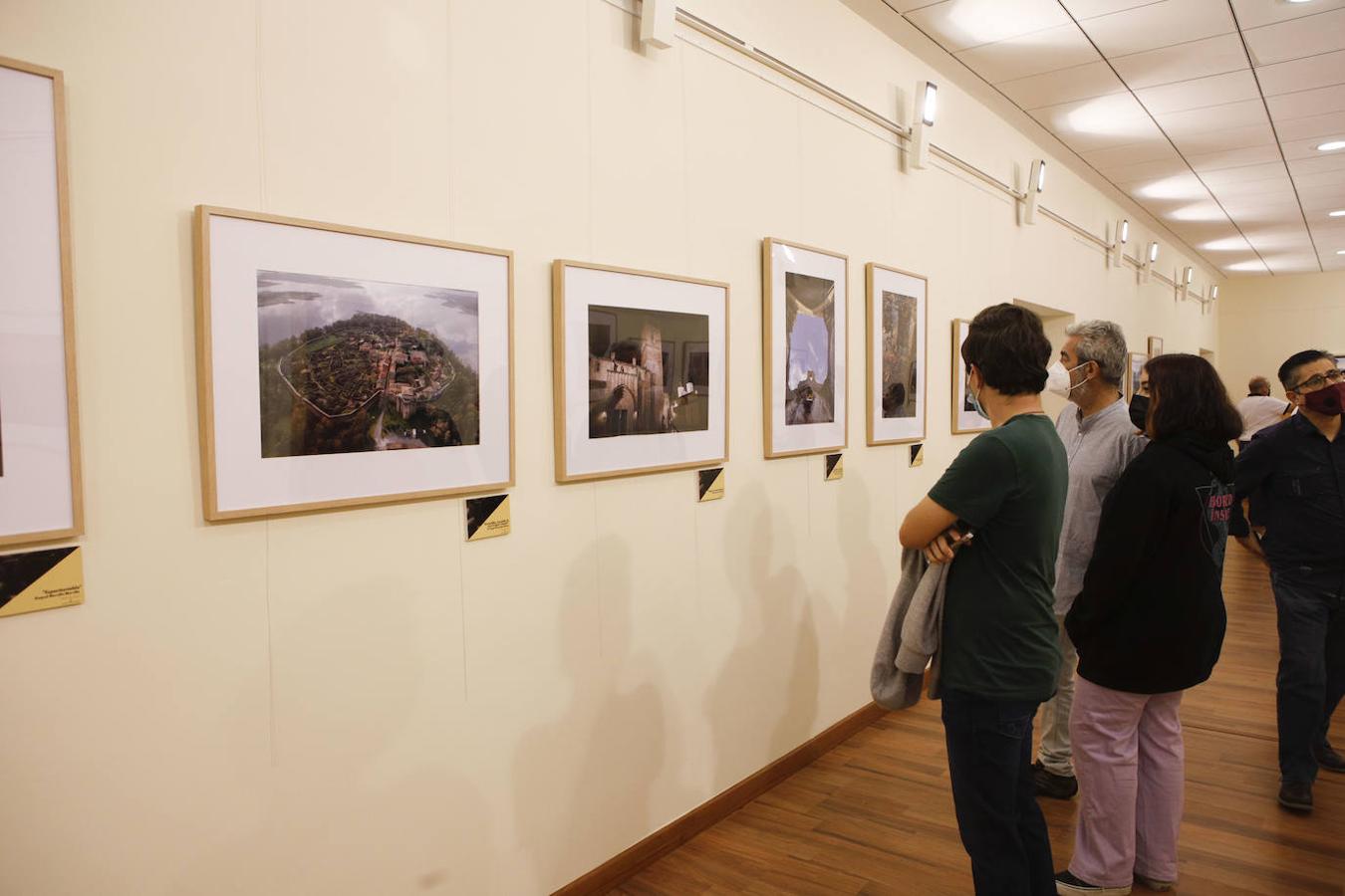 Exposición fotográfica en el antiguo ILM.