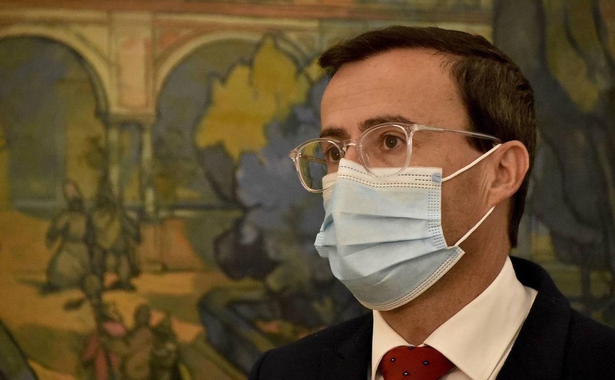 Gallardo: «Es un acto de generosidad empresarial en el que os necesito»