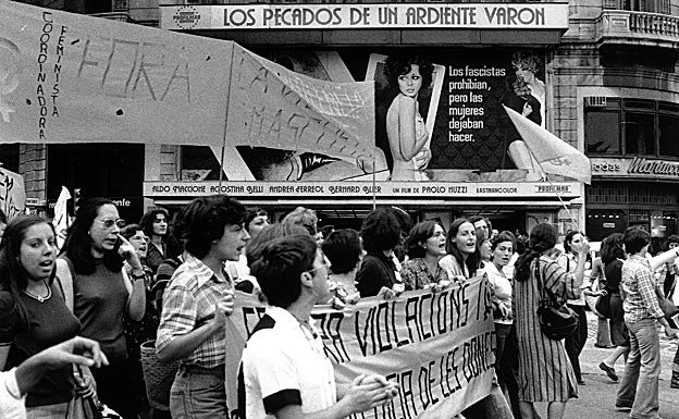 Manifestación contra la violación (1977). 