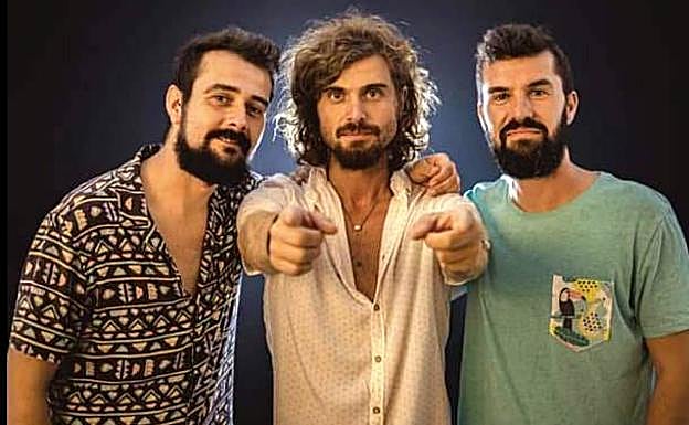 banda madrileña 'Tu otra bonita' actúa en Navalmoral. 