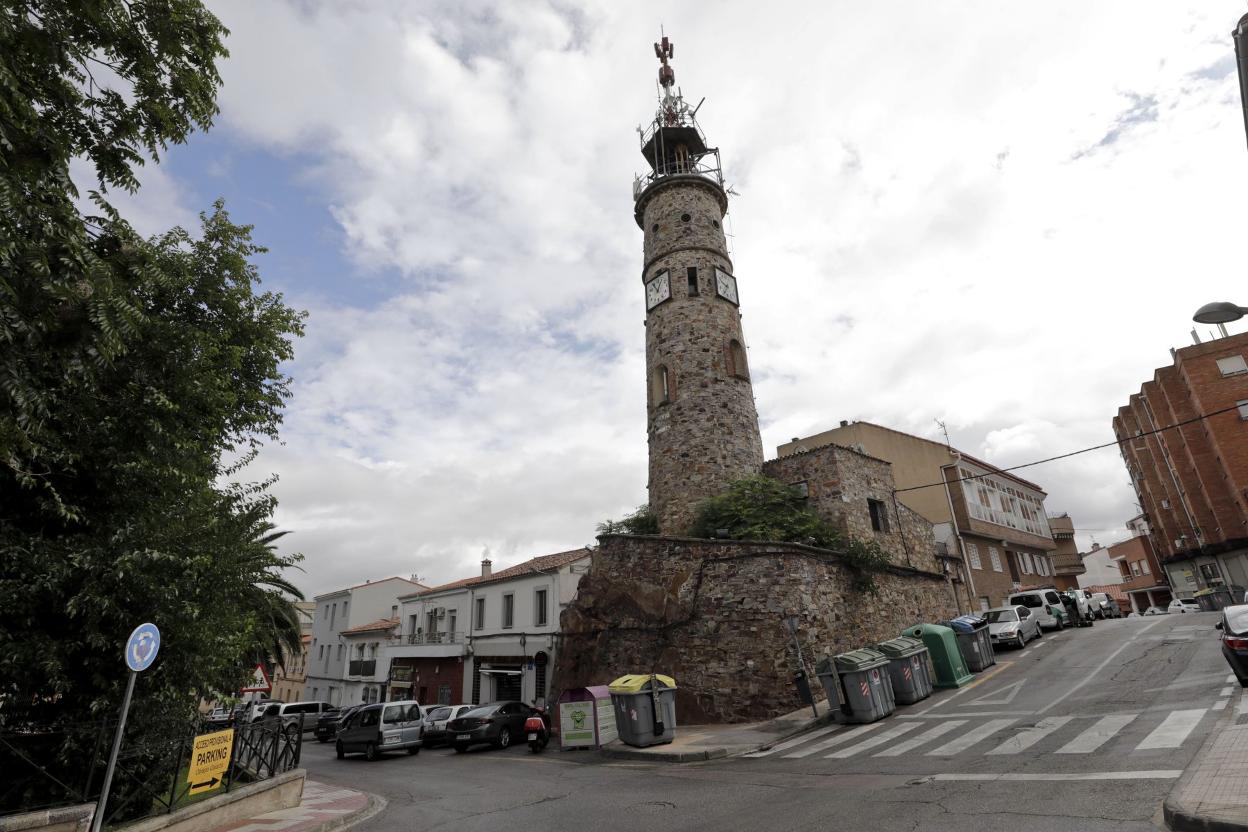 La torre con las antenas. 