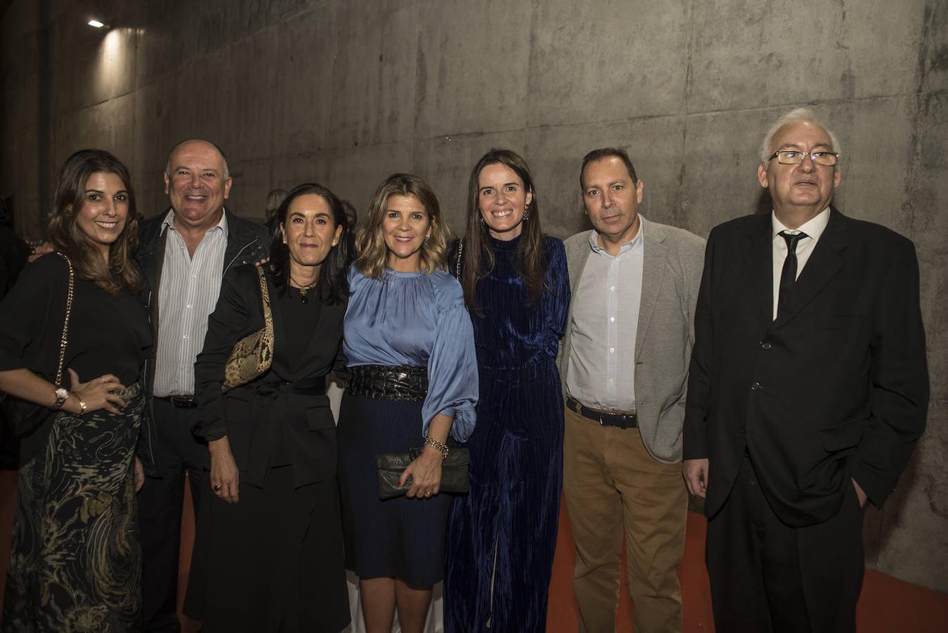 María Jesús Guerrero, Celestino Vegas, Teresa Baz, Dolores Benegas, Estrella Domeque, Javi Pérez y Manolo Macarro. 