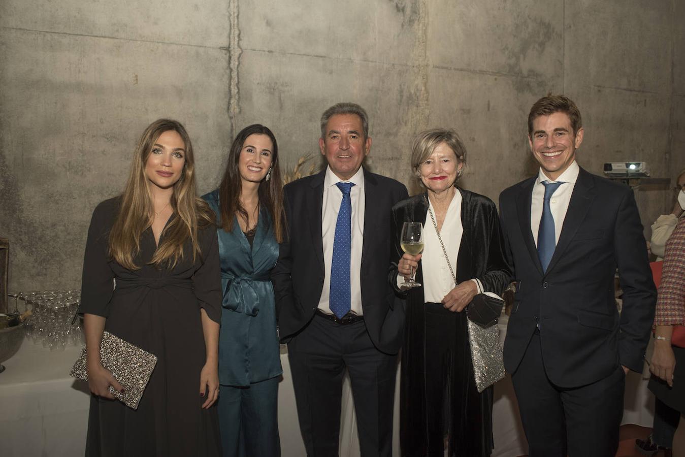 Anthea Bonafos, Marta Campos, Federico Jove, Isabel Gutiérrez y Carlos Arce. 