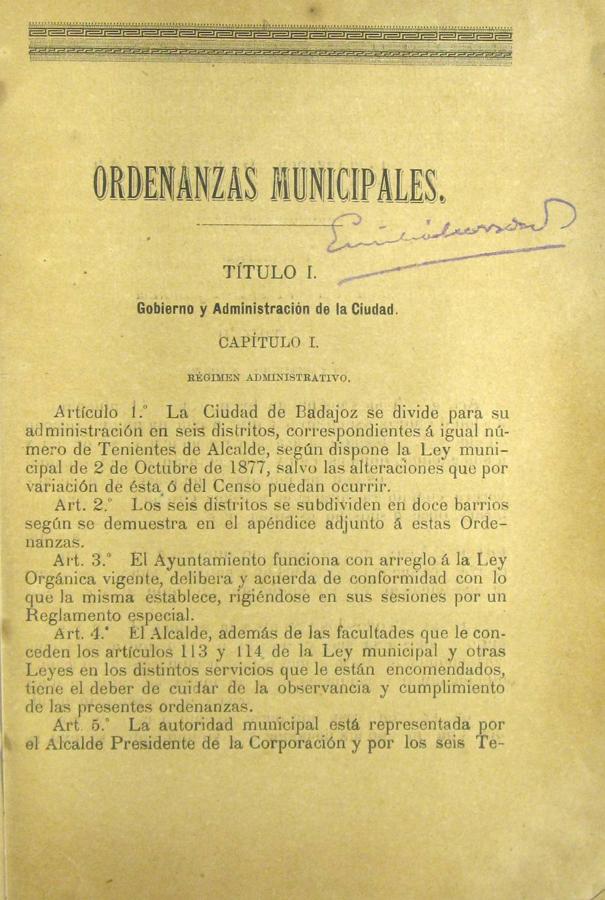Primera página de las ordenanzas municipales de Badajoz en 1892. Donado por Rafael Rodríguez-Moñino a la Biblioteca Pública de Cáceres.