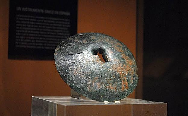 Disco metálico que marcaría el mediodía solar.