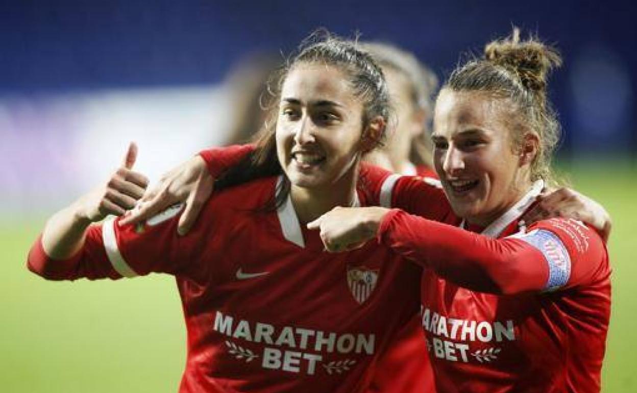 Ana Franco celebra uno de sus goles con el Sevilla. 