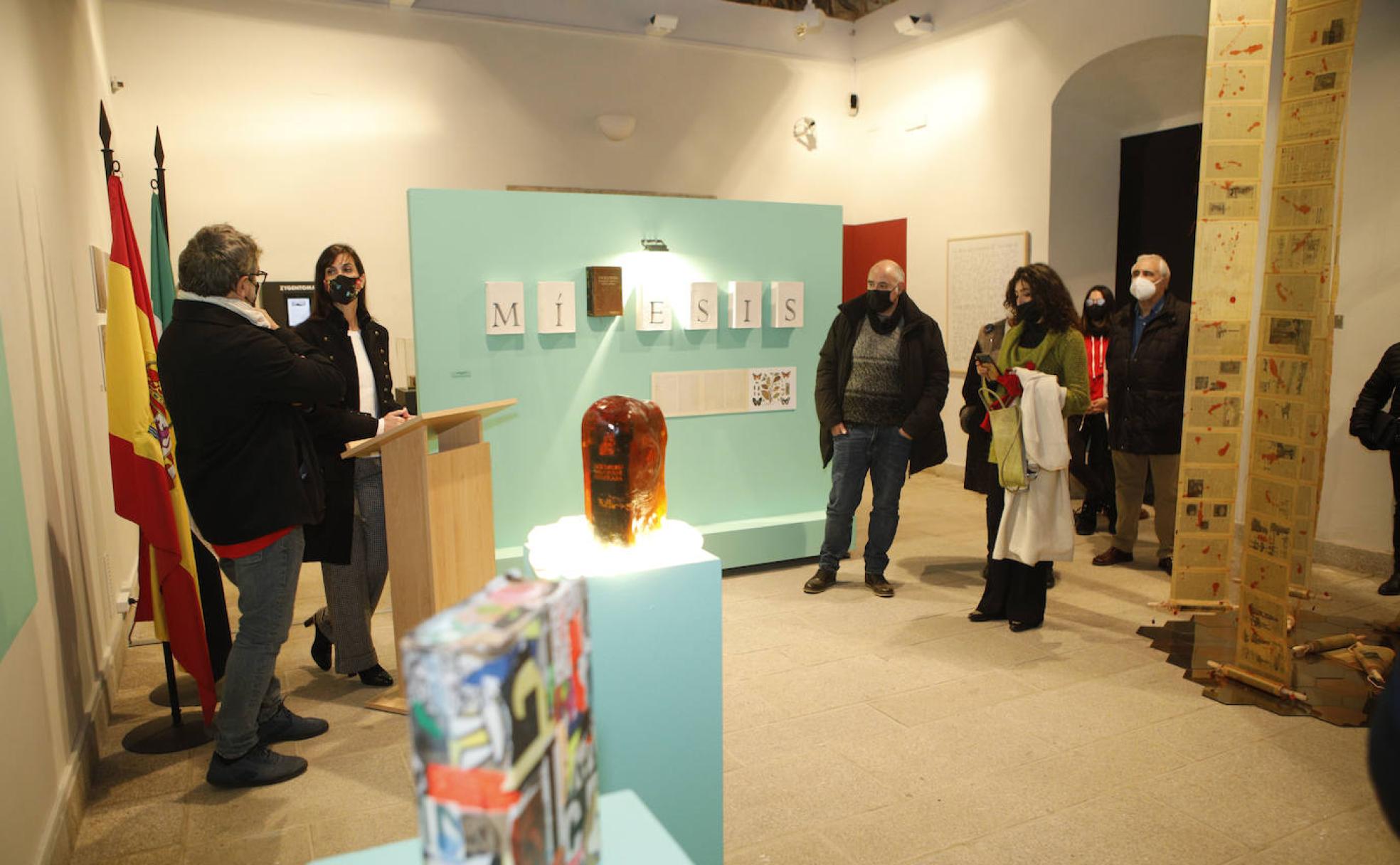 Inauguración de la exposición 'Espasa-dos. Miradas de la A a la Z'.