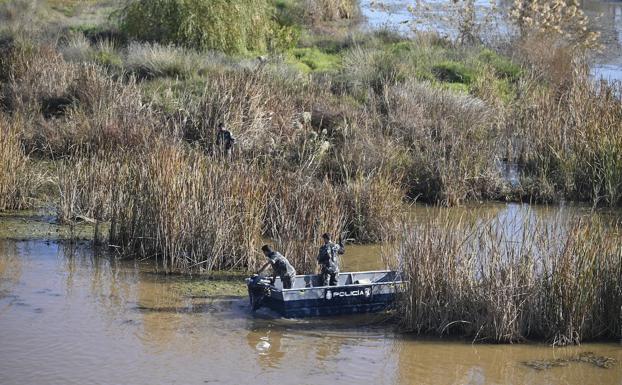 La búsqueda de los GEO este martes en el río. 