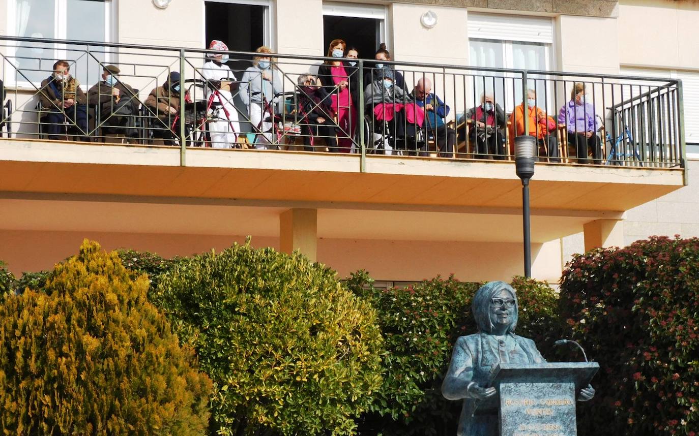 Fotos: Emotivo homenaje a Charo Cordero en Romangordo