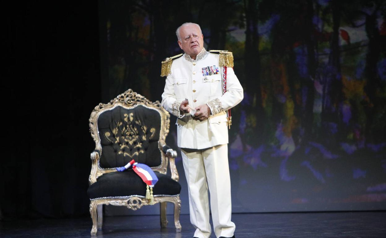 Juan Echanove el pasado día 10 en el Gran Teatro durante la interpretación de 'La fiesta del chivo'. 