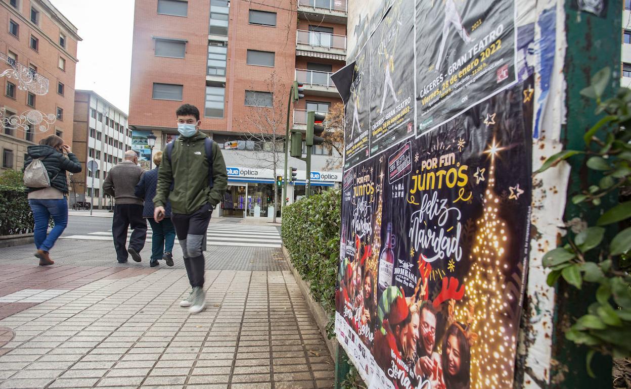 Cartel de bares de la zona de Pizarro animando a visitar la zona durante estas fiestas. 