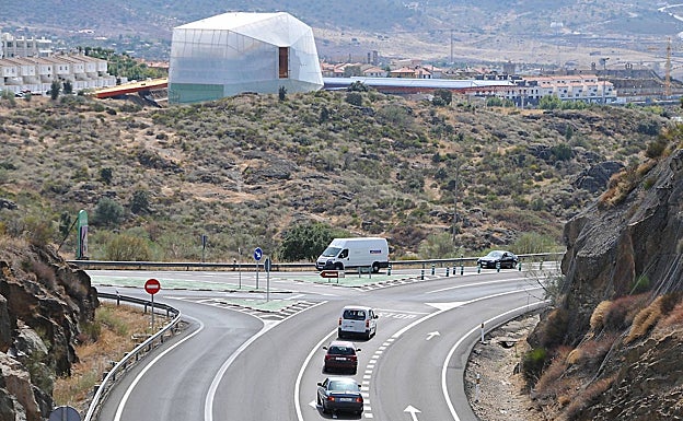 En la entrada norte a la ciudad, por la N-630, una glorieta sustituirá al peligroso cruce actual.